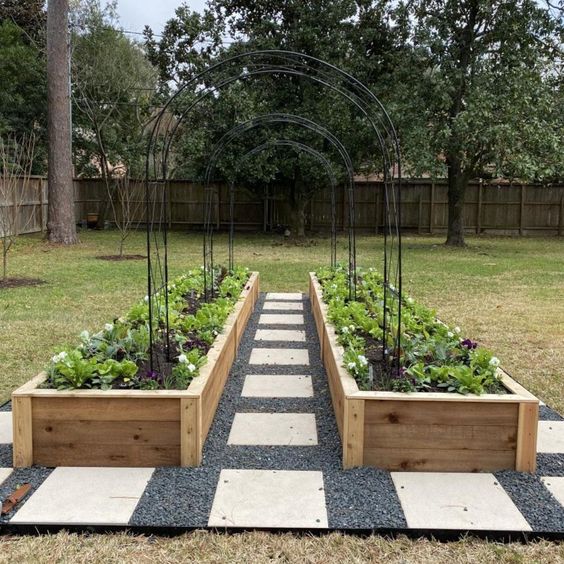 Vegetal Garden, Carpentry, Stepping Stones, Lawn